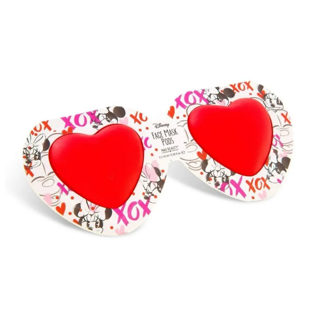 Itu and Minnie are drunk in love and totally adorable