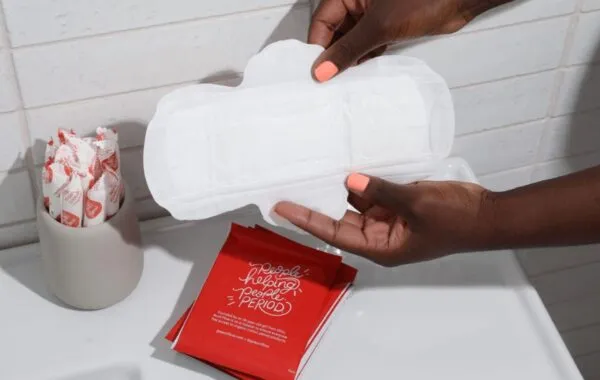 Mome Helps Struggling Girls With Pads During Pandemic