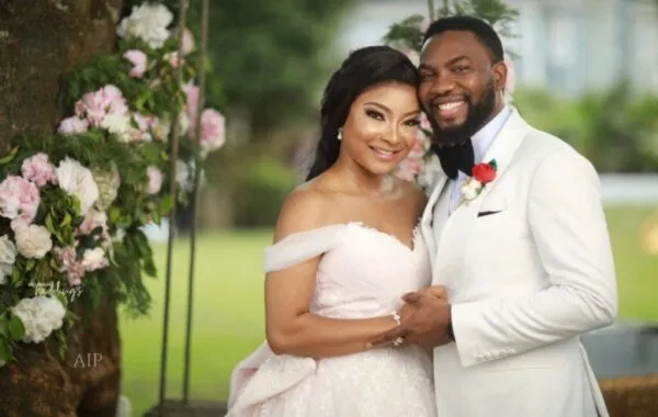 Linda Celebrates 3rd Wedding Anniversary