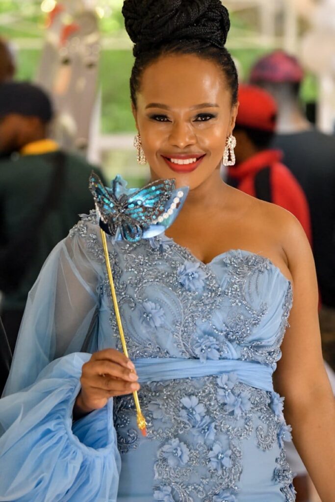 Are you an S-curl type of girl like Sindi or a hight-top fade girl like Masechaba?