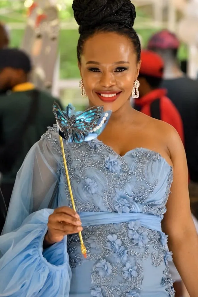 Are you an S-curl type of girl like Sindi or a hight-top fade girl like Masechaba?