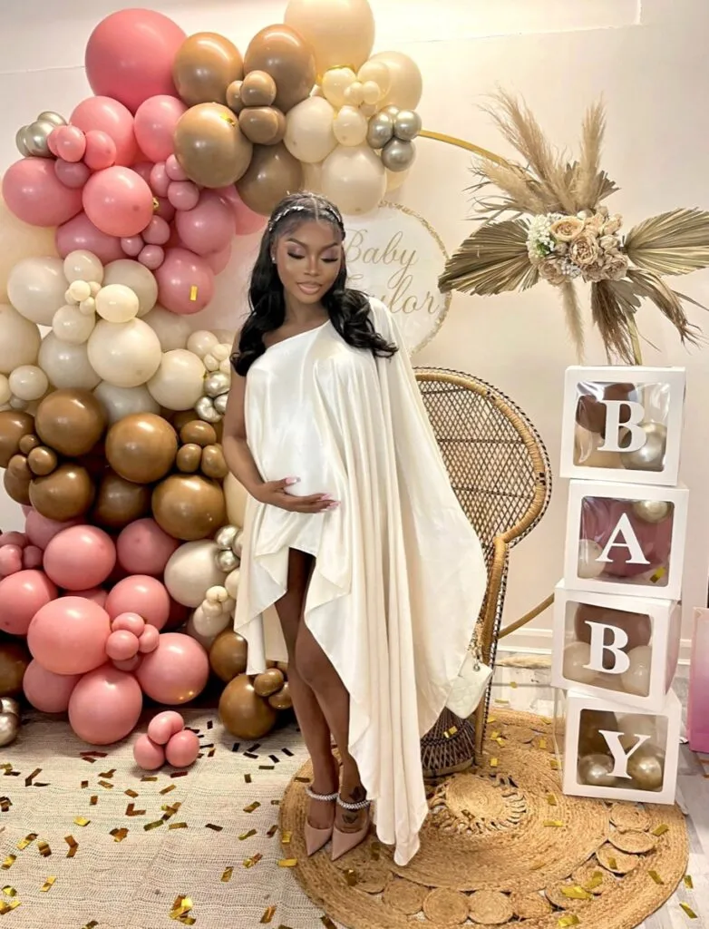 Zenande Mfenyana Regal Baby Shower Outfit