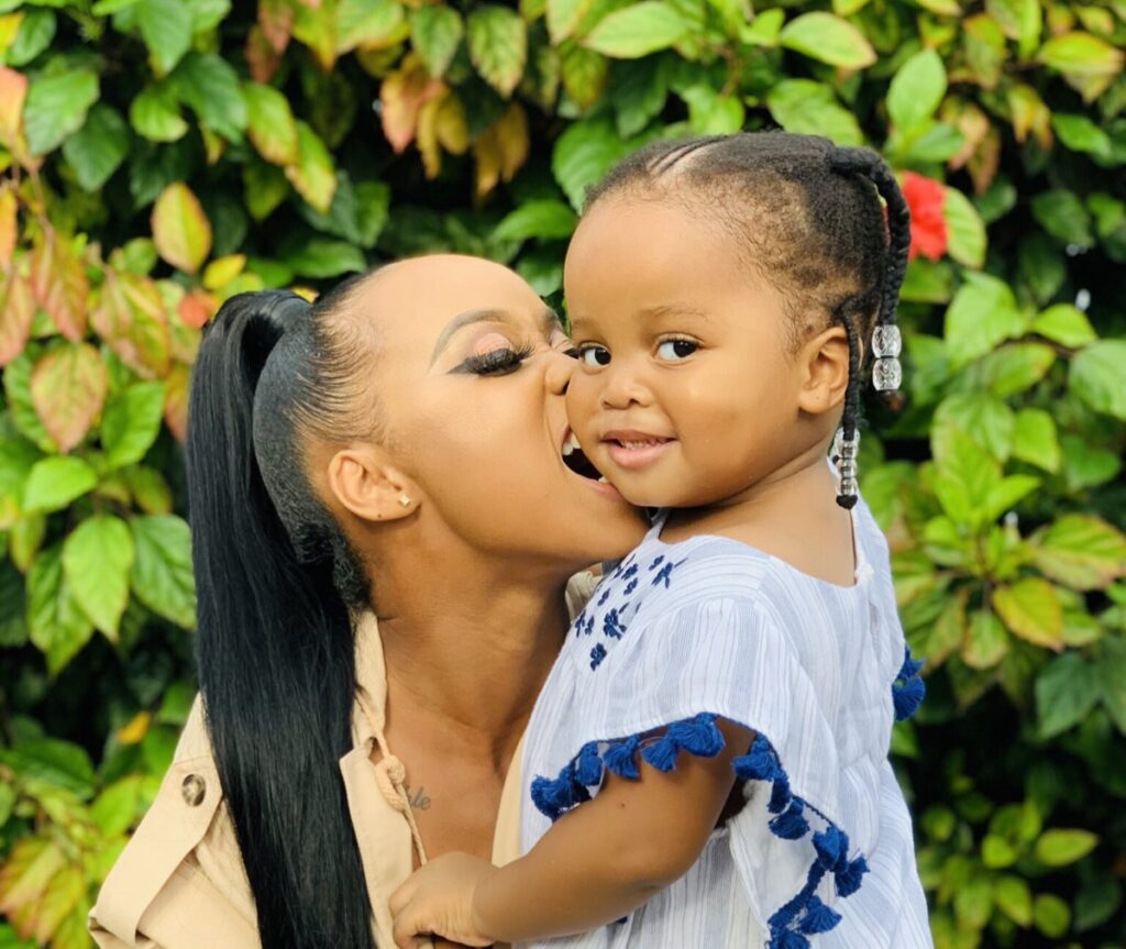 Ntando Duma Gets Reprimanded By Sbahle!