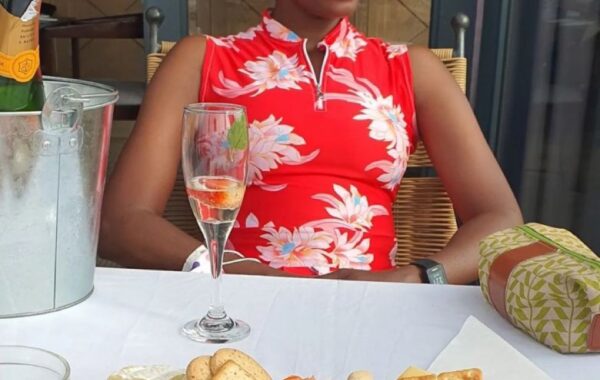 Sonia Booth Celebrates 40th Birthday Alone