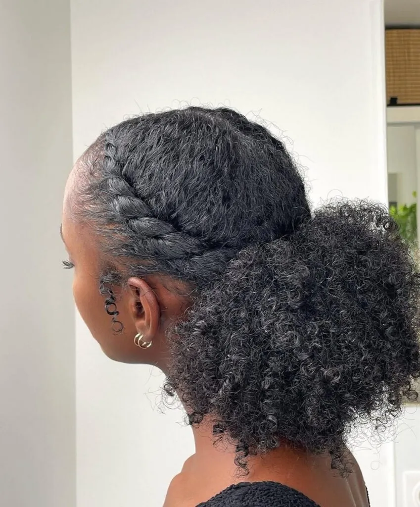 Celebrities that look amazing with natural hair