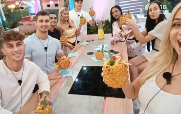 SA Reacts To Love Island “Orania”