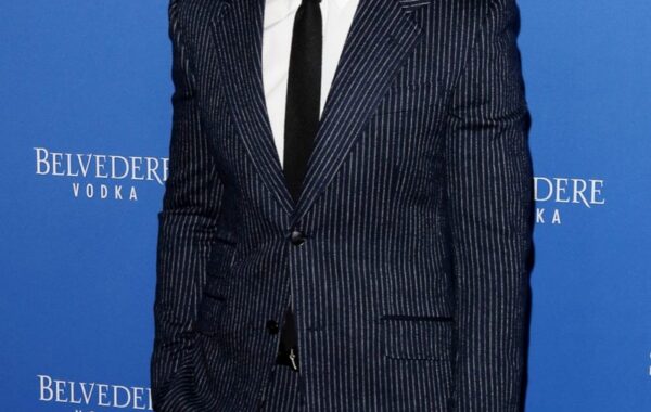 The five best looking celebrity men in suits