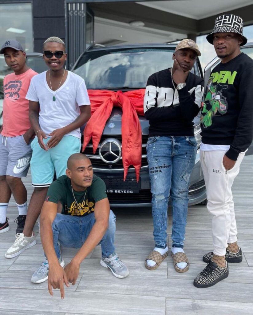 Amaroto Duo Involved In A Car Accident