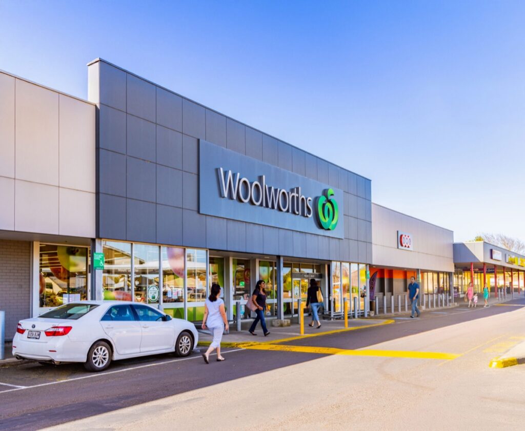 Woolworths joins forces with the worlds number one model
