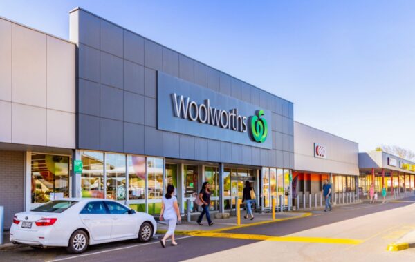 Woolworths joins forces with the worlds number one model