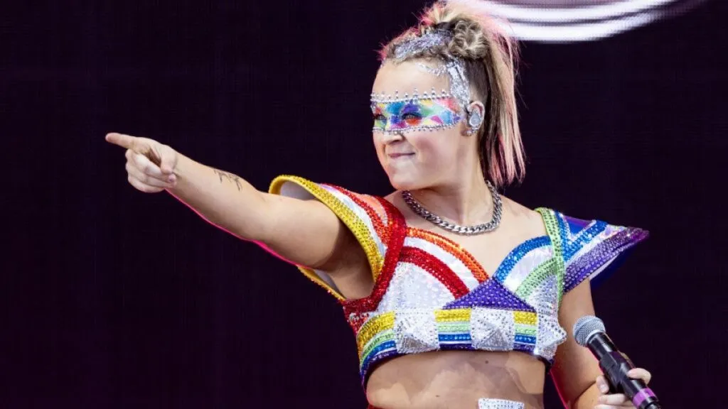 Jojo Calls Out Fans’ Double Standards After Slee’s Altercation