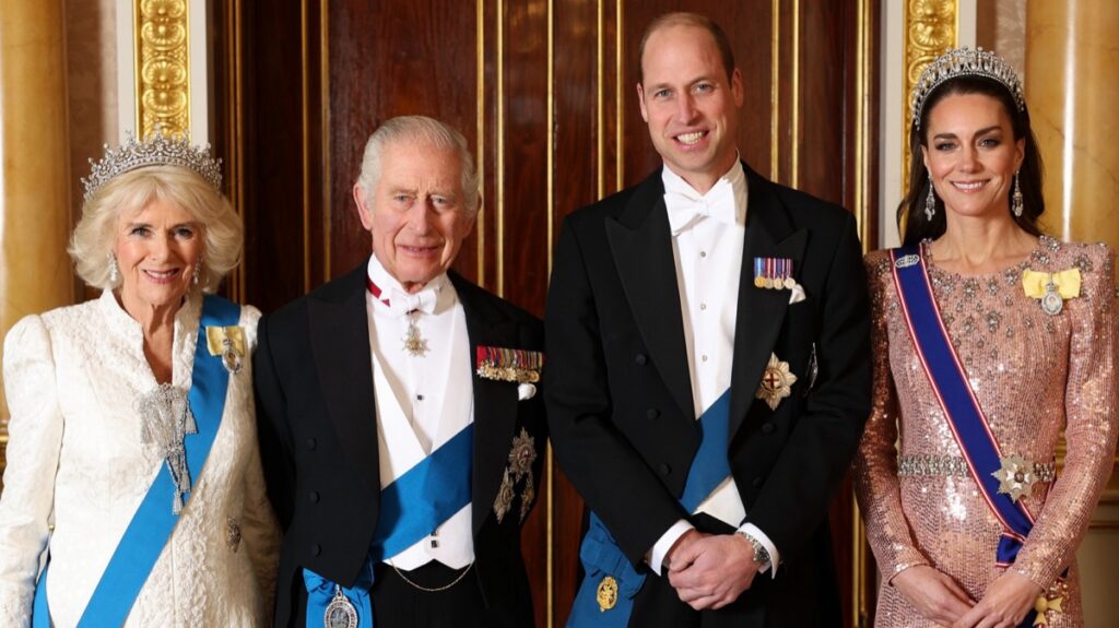 The Royals Are Coming!