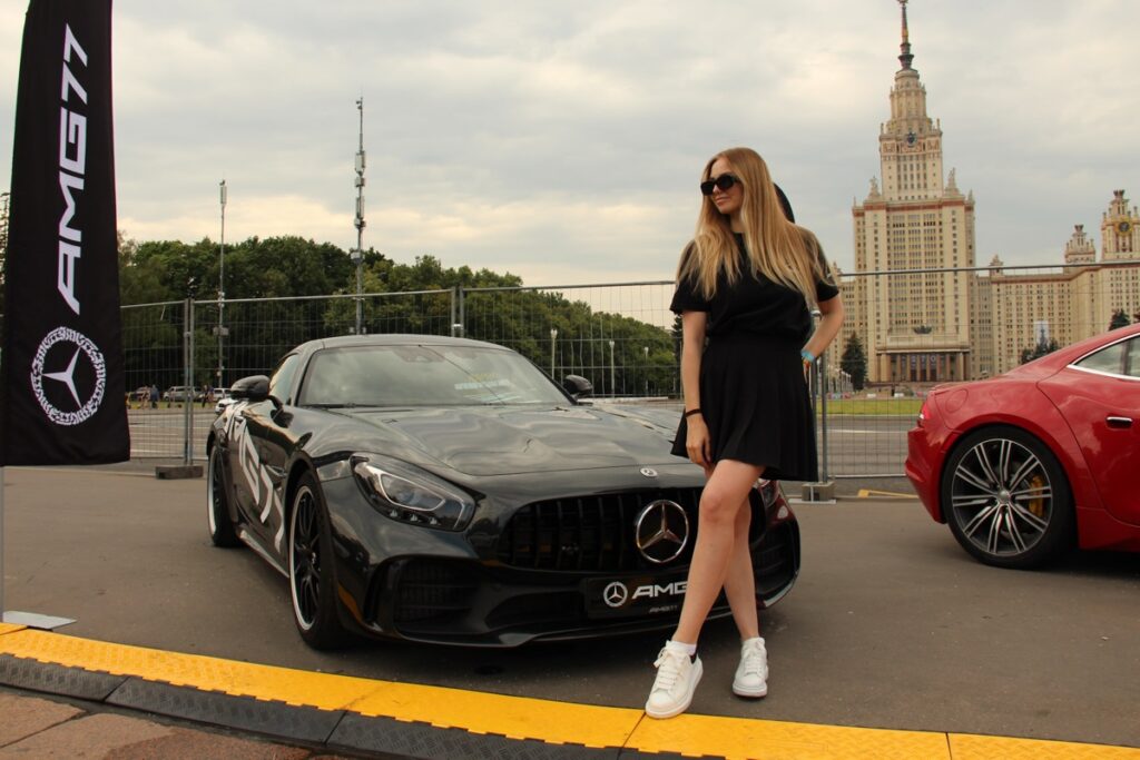 Girls With AMG’s