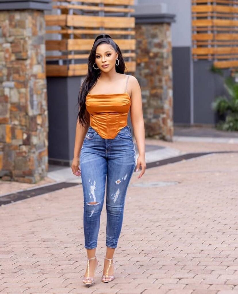Lizelle Tabane enjoying her baecation!