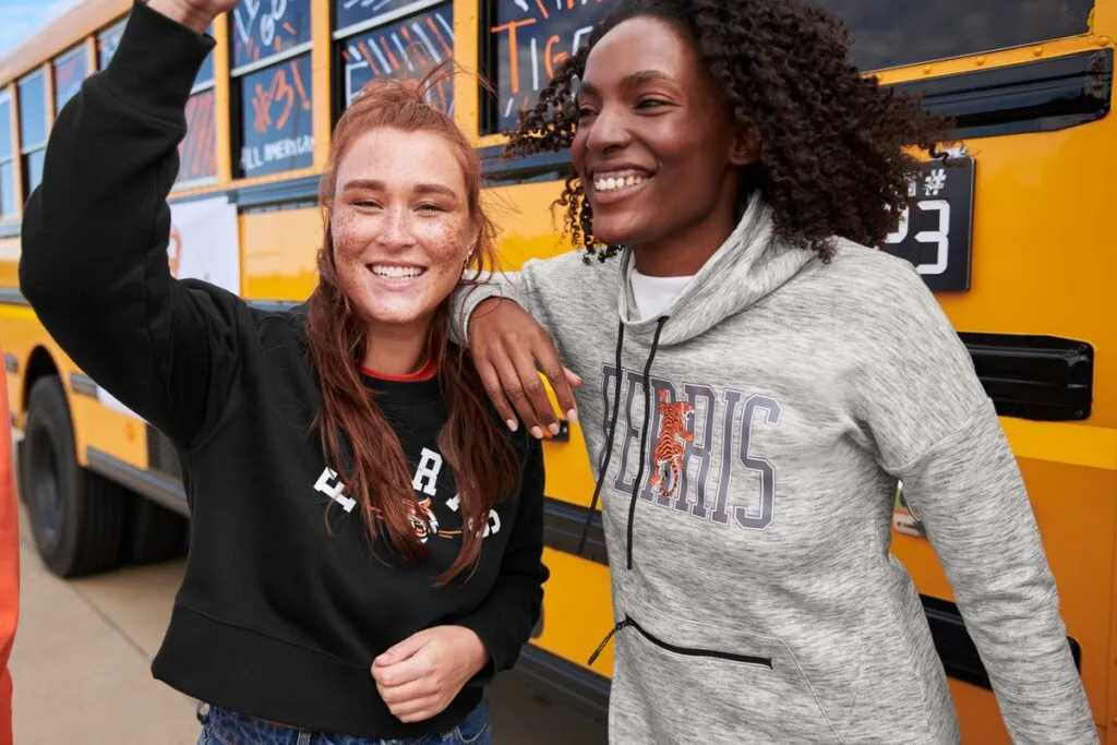 Celebrities express their back to school excitment