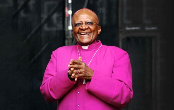 What’s Hot: Pics: Celebs celebrate life of Desmond Tutu
