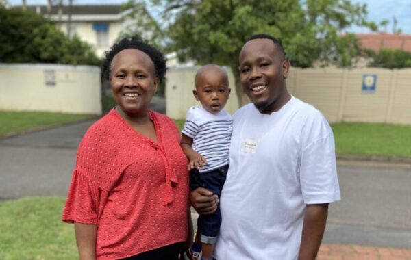 What’s Hot: Khaya Mthethwa shows love to the kids