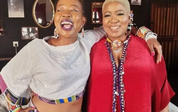 Ntsiki Mazwai Mized By Her Sister Thandiswa Mazwai