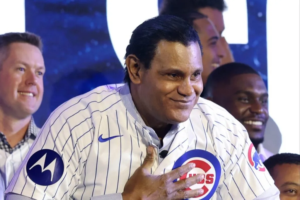 What’s Hot: Fans get to know Sammy Sosa