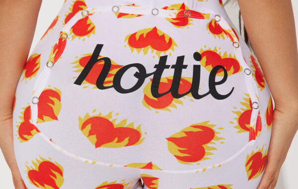 New Hottie Alert!