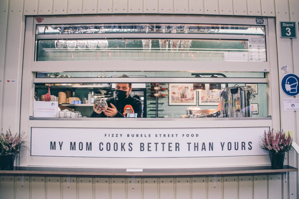House Society: My mom cooks better than yours