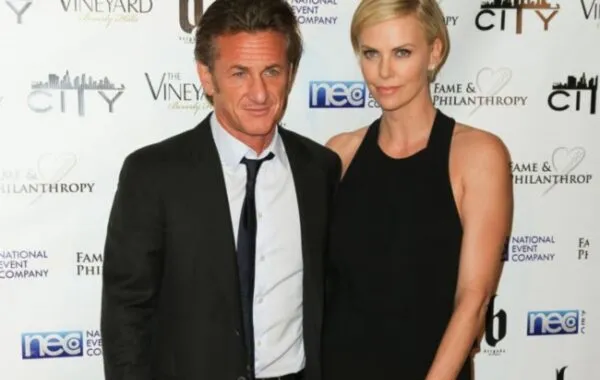 Sean Penn spotted at a tavern in Cape Town