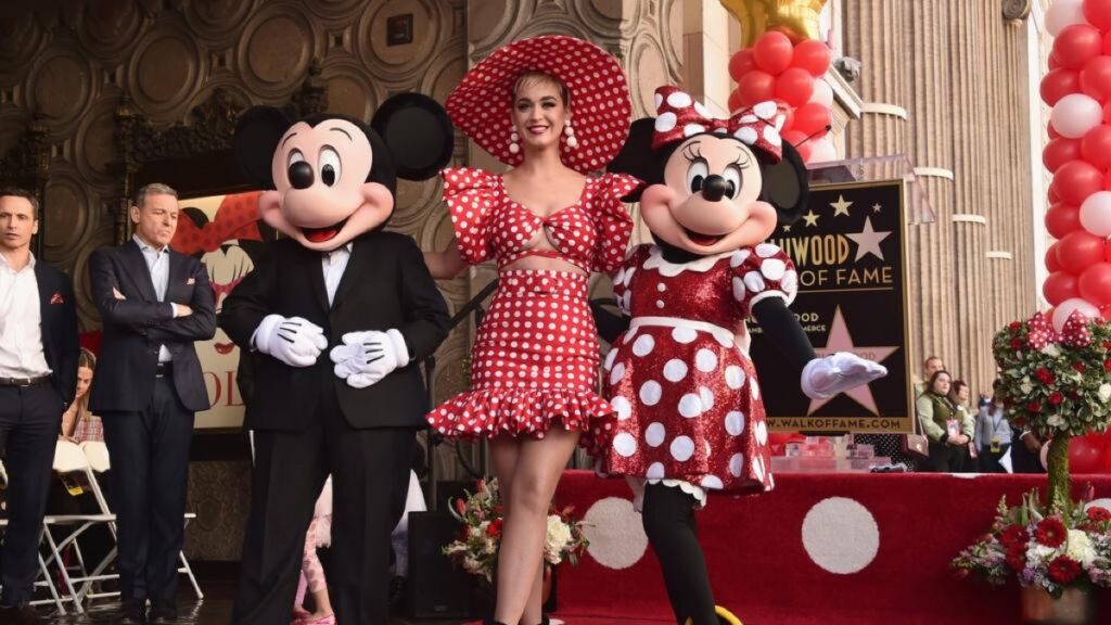 Minnie Establishes Her Own Production Company
