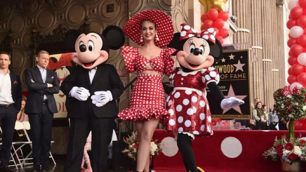 Minnie Establishes Her Own Production Company