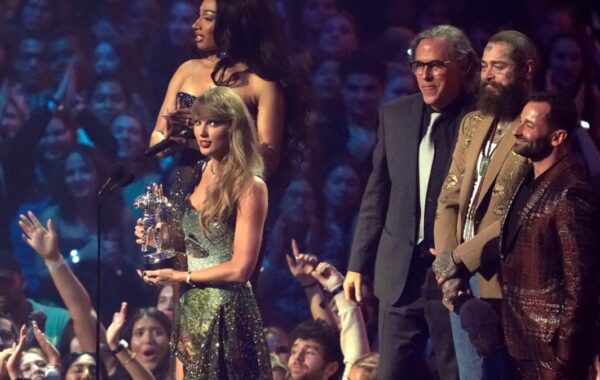 Reviews: What went down at the VMAs last night?