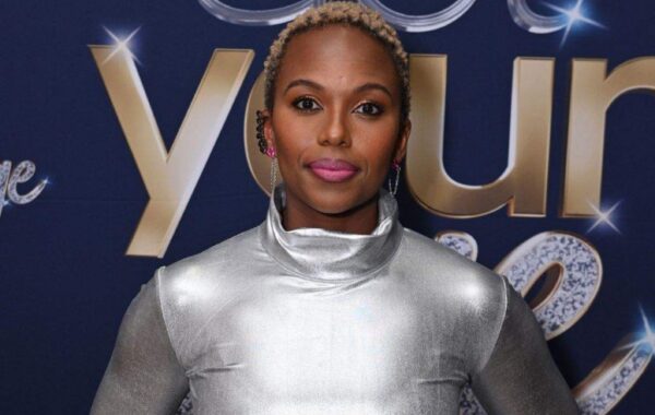 What’s Hot: Fikile won’t stop flaunting her Atandwa!