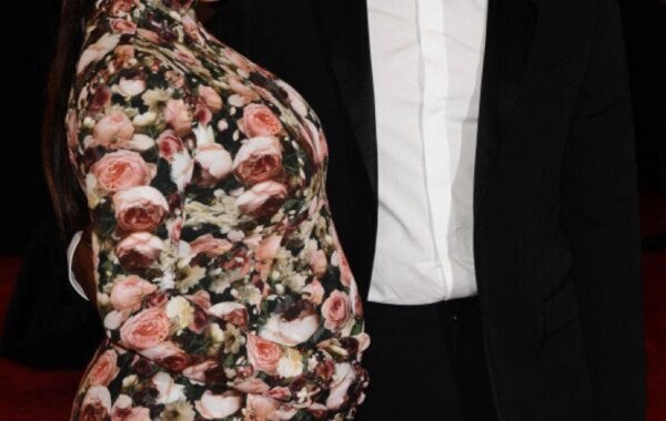 Kim Kardashian has given birth to a baby girl
