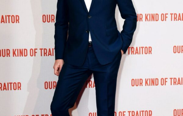 What’s Hot: The five best looking celebrity men in suits