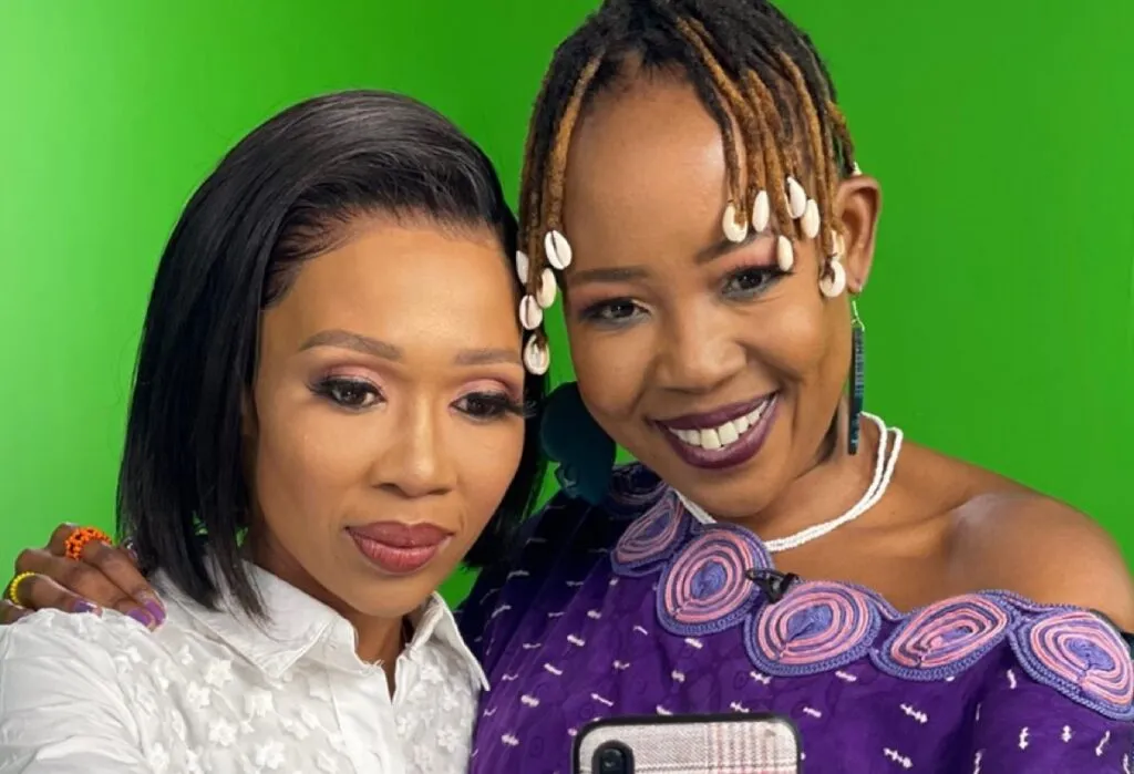 What’s Hot: Ntsiki and Dineo’s “friendly” Twar