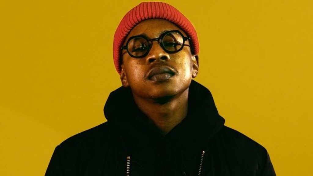 Kabelo Moremi Dips in
