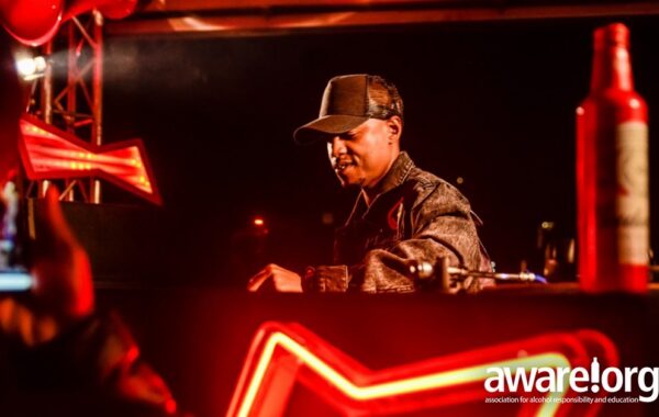 Are You the Next Budweiser King of The Decks?