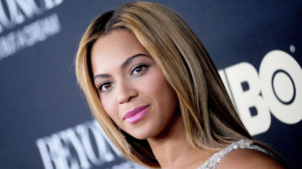 Beyonce’s got a new hairdo and it’s hot!