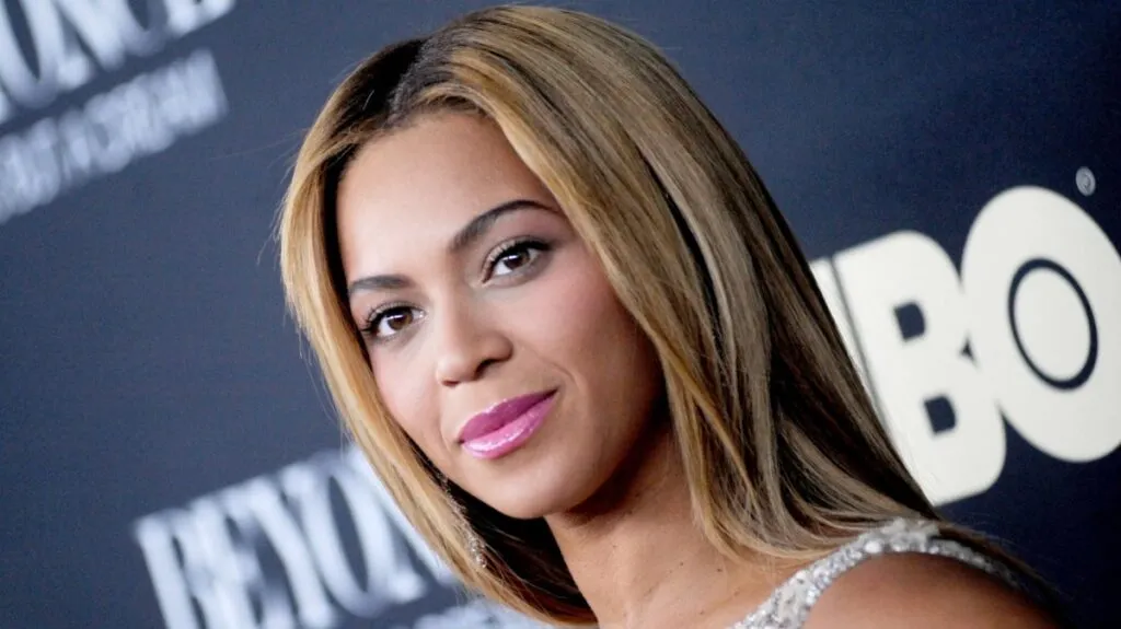 Beyonce’s got a new hairdo and it’s hot!
