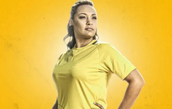 Which bad boy is Romy Titus dating?
