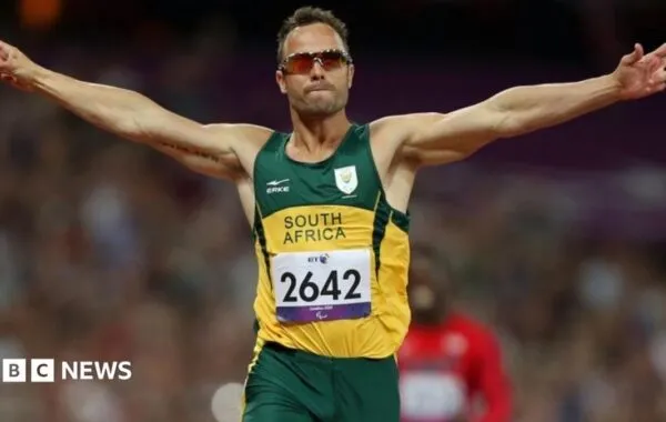 Pistorius police phones confiscated