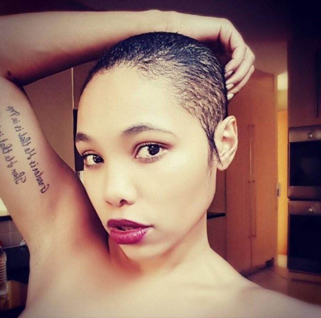 What’s Hot: Pam Andrews continues with naked Instagram posts
