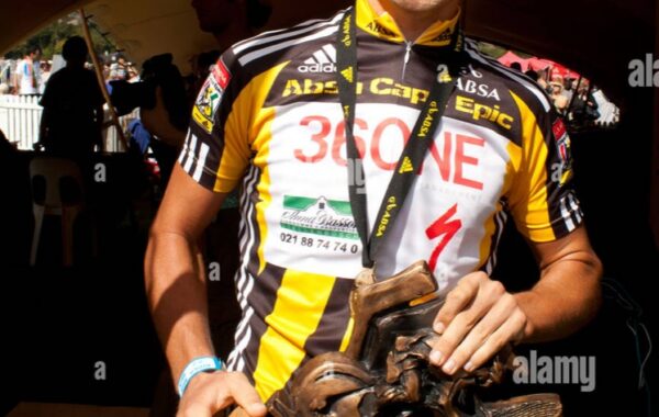 Cyclists Honour Burry Stander