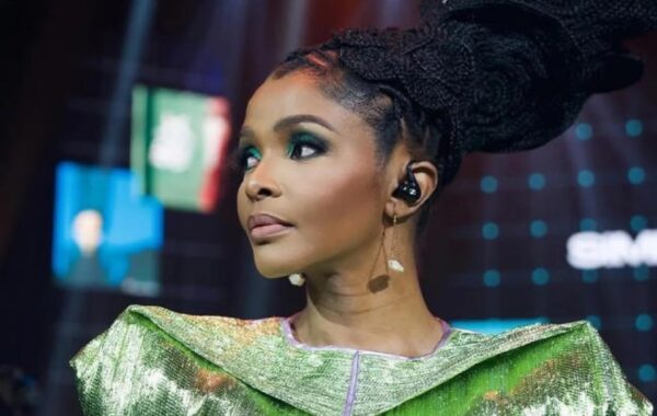 What’s Hot: Simphiwe Dana: 16 Days of Activism is not effective