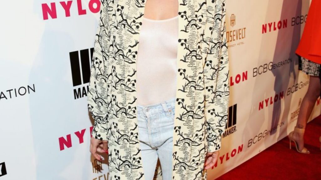 Scout Willis shows boobs in protest (Yes we have a pic)