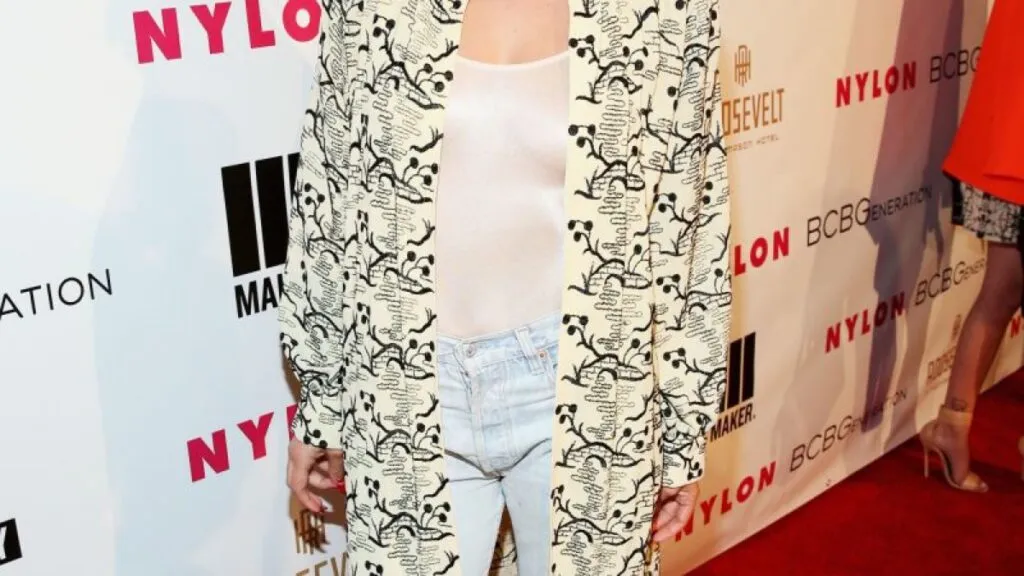 Scout Willis shows boobs in protest (Yes we have a pic)