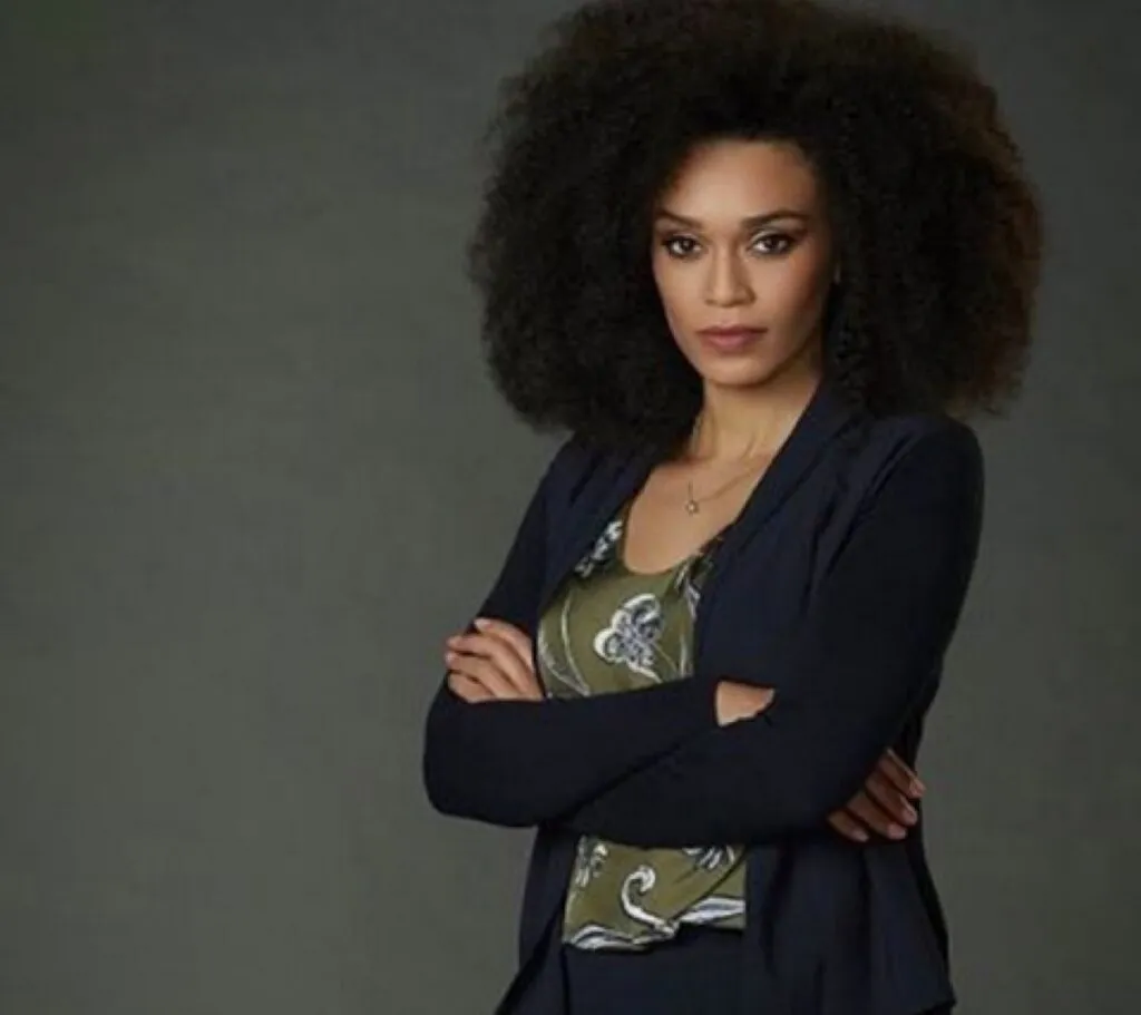Pearl Thusi gives back