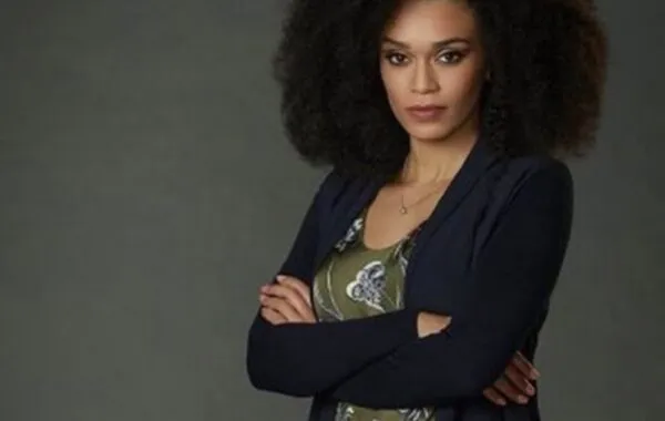 Pearl Thusi gives back
