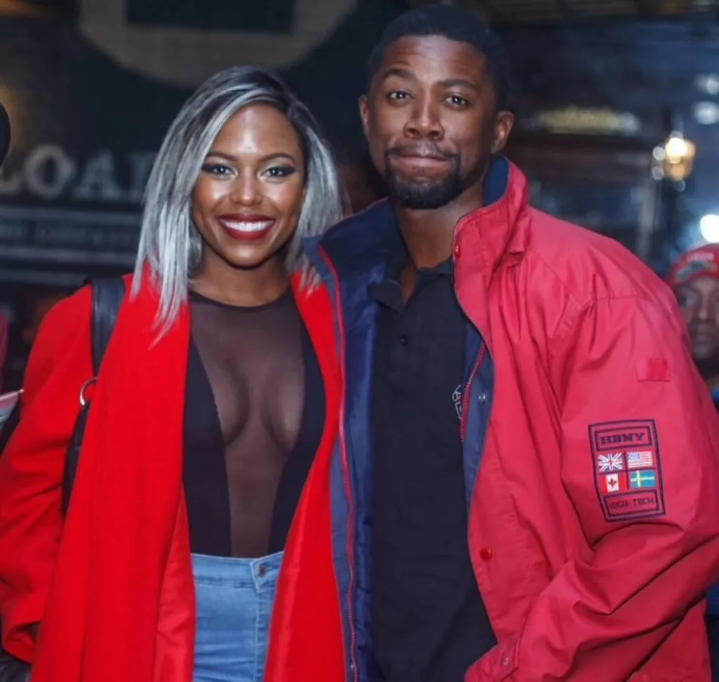 What’s Hot: Awww… Atandwa Kani sings to his wife