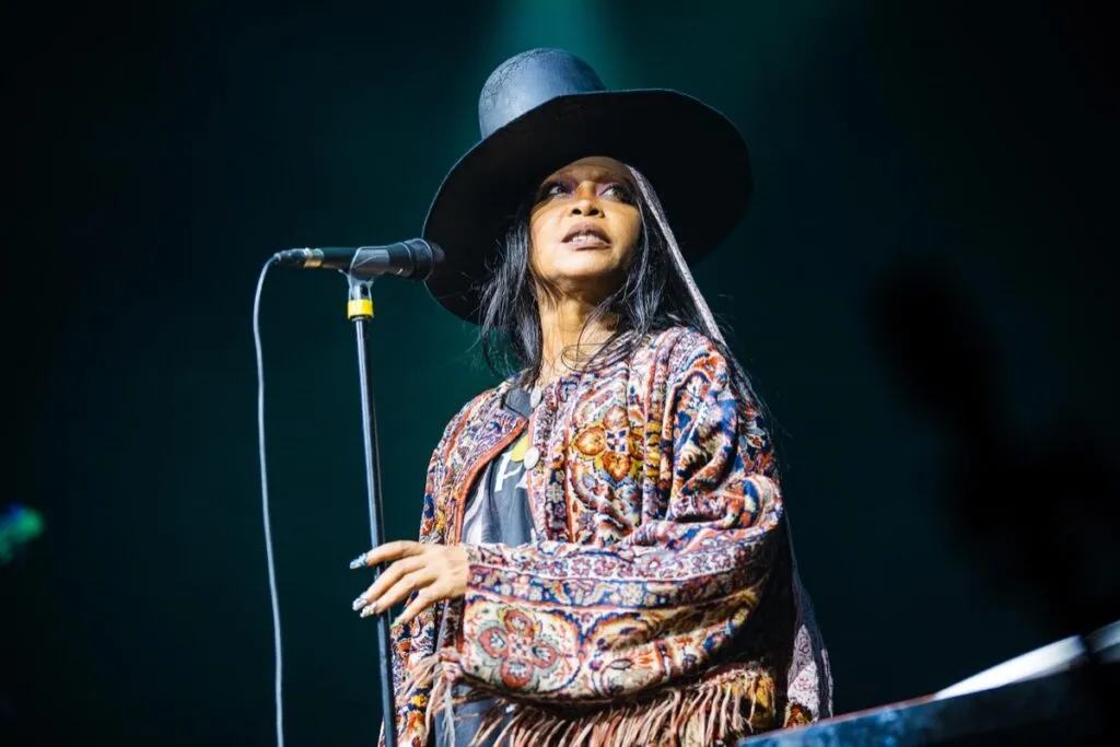 Erykah Badu heading to SA