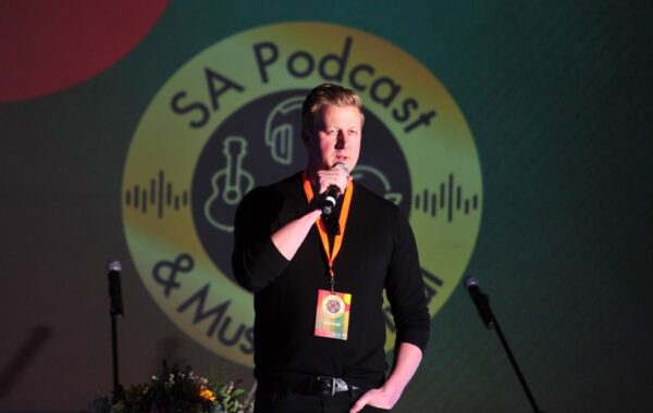 Gareth Cliff set to present at Music conference