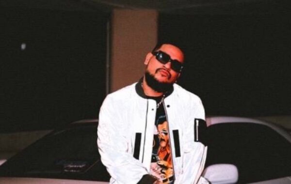 What’s Hot: AKA shows off his new ride!